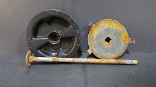 Fixation roue secours - roue, de