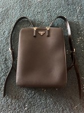 Sac à dos Prada cuir noir NEUF