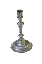 Bougeoir en étain. XVIIIe