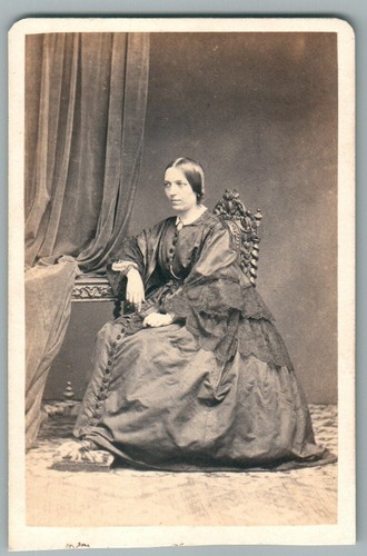 Cdv 1865 femme - nommée, mme