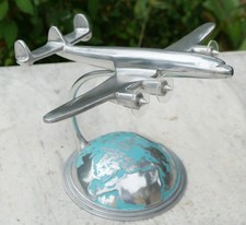 avion vintage Lockheed L-1049 Super Constellation support mappemonde BEA25AVI006