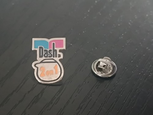 Pin logo dash en - pin's,