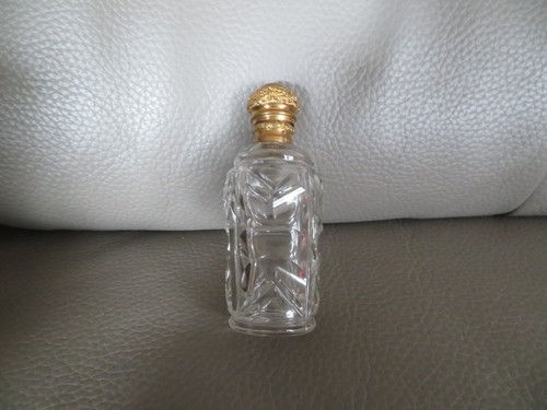 Ancien flacon sel cristl - en,