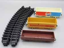 Lot de rails et wagon -
