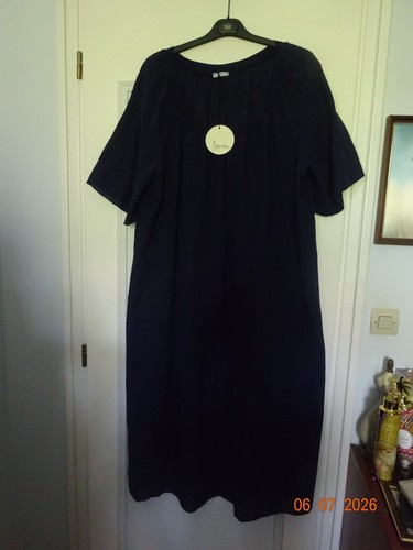 Robe neuve 52 - t, au