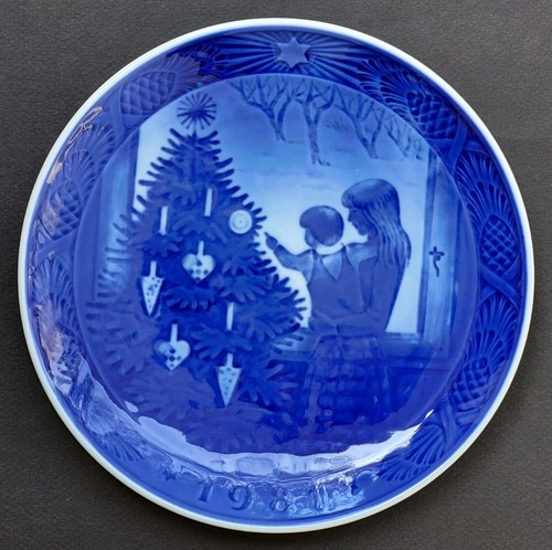Assiette collection signée - de,