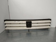 960213077H grille gauche capot