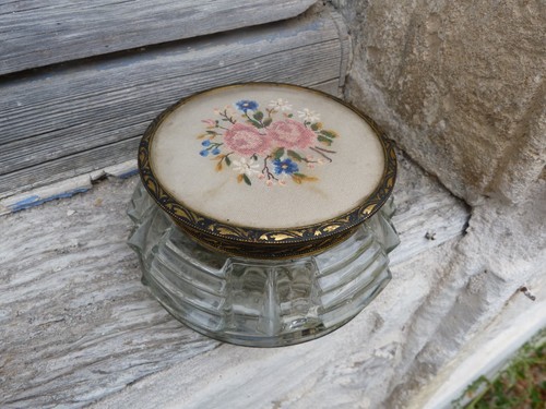Boite poudre verre1920 - poudre,