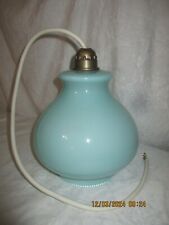 Suspension Plafonnier lampe   Vintage 1970 en opaline vert celadon -pret a poser