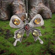 🦋✨ Collier pendentif