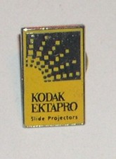 Ancien PIN'S : KODAK Ektapro Slide projectors