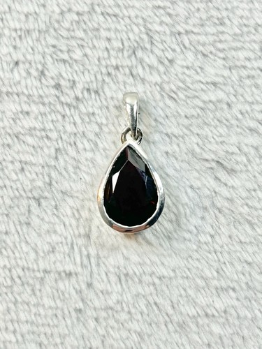 Pendentif avec pierre violette - pierre,