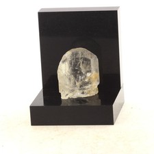 Topaze. 67.5 ct. Lakato