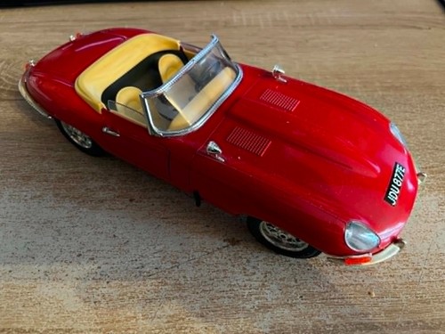 Jaguar 1961 18 - jaguar, burago