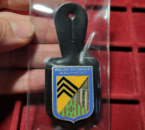 128 pucelle insigne - pucelle, /