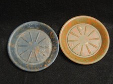 Deux anciennes coupelles de bar Bistrot en bakelite Tarif 