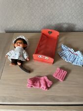 Mobilier Lit ancien AJENA pour KIKI vintage + Peluche & Vêtements