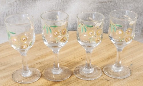 Ancien petit verres - 4,