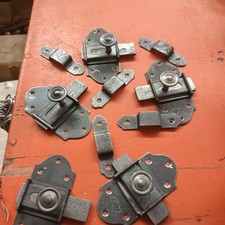 5 ancien verrou  ou targette en fer forgé   New Old Stock 4x8,5