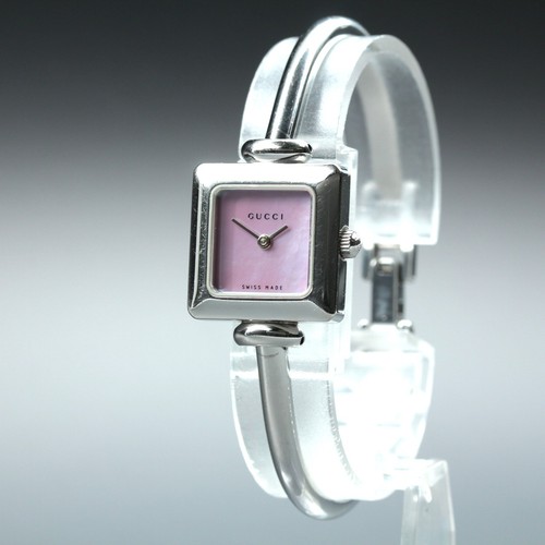Presque comme neuve montre - [presque, neuve]