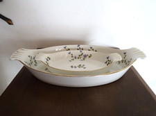 2 plats gigogne en porcelaine à feu de Foecy anciens décor aux barbeaux bleuets