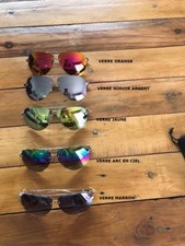 LUNETTES AVIATEUR SYMBOLE LOUP. DIVERS COLORIS MATRIX. NEUVE + BOITE