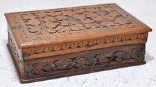 Antique en Bois Bijoux Boîte Original Vieux Main Crafted Fin Floral Sculpté
