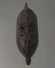 Masque Sepik – Papouasie-Nouvelle-Guinée. Masque en bois
