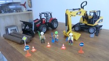 2 gros engins tracteur débardeur  & pelleteuse BRUDER avec figurines playmobil