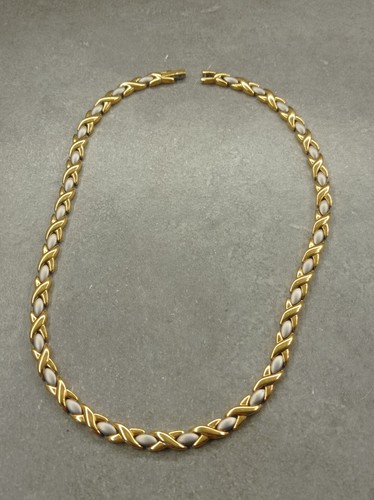 Collier chaine semi - chaine, rigide