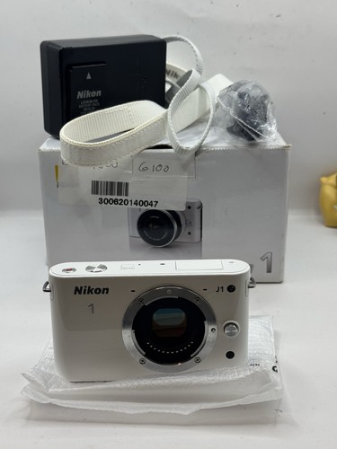 Nikon appareil photo - 1, j1