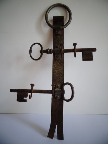 Porte cles mural fer forge - porte,