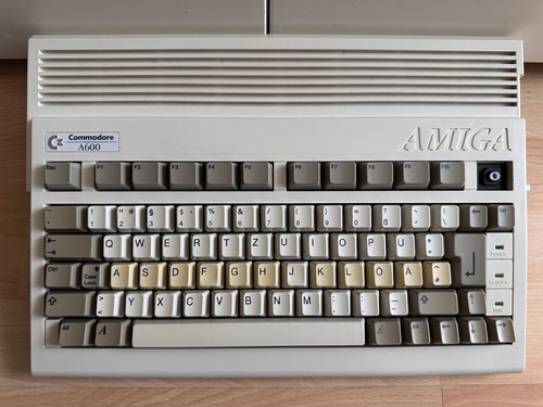 Commodore amiga 600 1mb ram - 600,