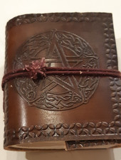 Carnet en cuir Pentacle