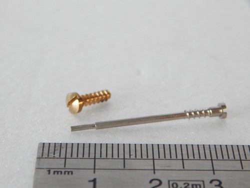 5018 jeux de deux - r, vis