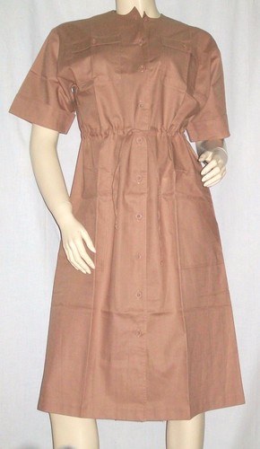 Robe boutonné avec ceinture