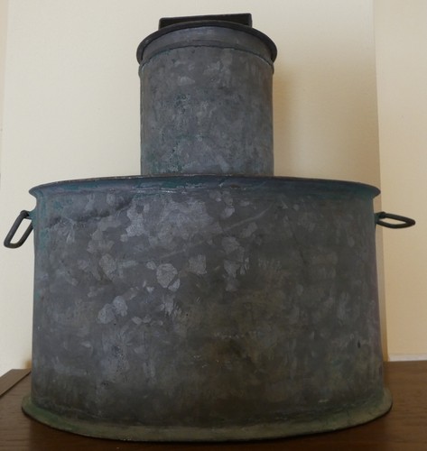 Ancienne goujonnière seau à - seau,