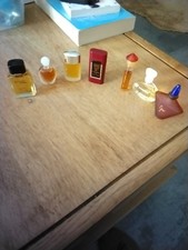 Lot Numero 1 De 7 Miniatures