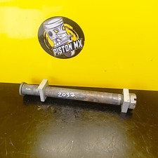 AXE DE ROUE ARRIERE KAWASAKI