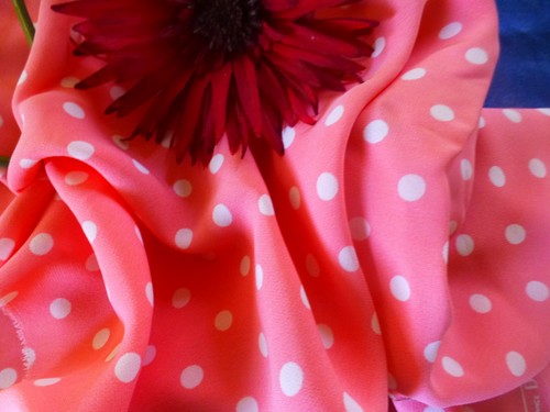 40x0 60rose pois tissus - ,