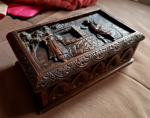 Boite ancienne bois sculpté - boite,