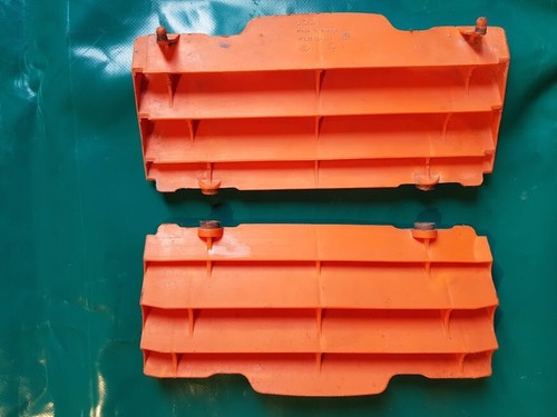 Grilles radiateur oranges - de,