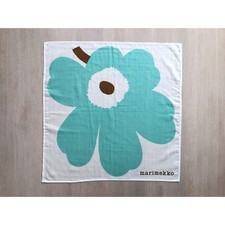 Foulard coquelicot Marimekko