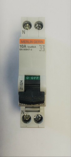 Disjoncteur 10a dt40 230v - 10a,
