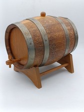 Petit tonneau bois avec