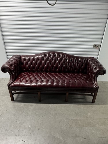 Beautiful vintage tufted - beautiful,