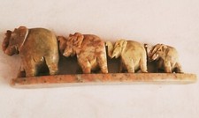 Stéatite de 4 éléphants sur