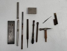 Lot d'anciens outils de Bijoutier / Horloger