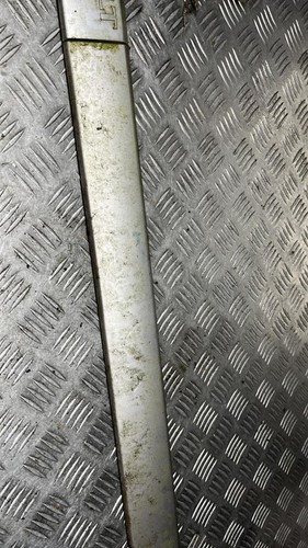 Baguette porte avant gauche - baguette,