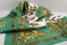     FOULARD VINTAGE,  chevaux, cavaliers, équitation, blason